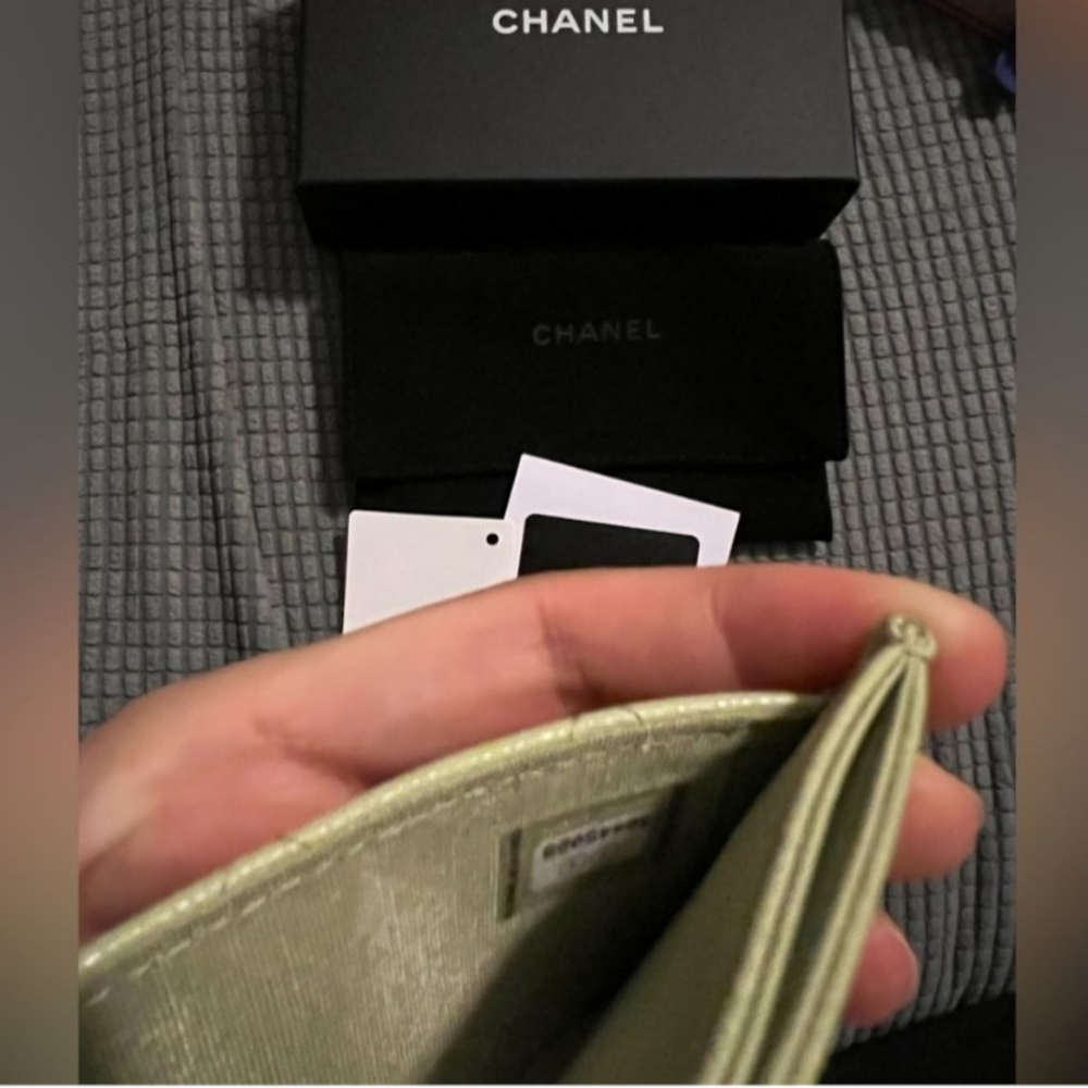 Chanel Caviar Card Holder In Mint Green - Full Inclusion - Rare! - Picture 10 of 11